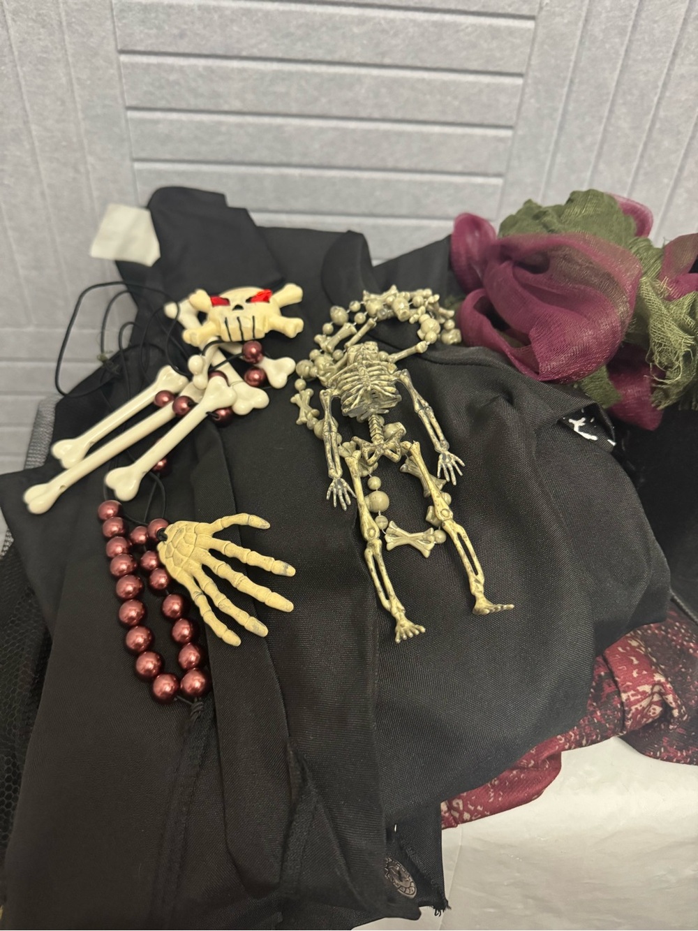 Adult Voodoo Halloween costume size XL and wig - Picture 10 of 11